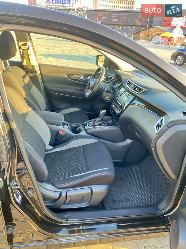 Внедорожник / Кроссовер Nissan Qashqai 2020 в Киеве