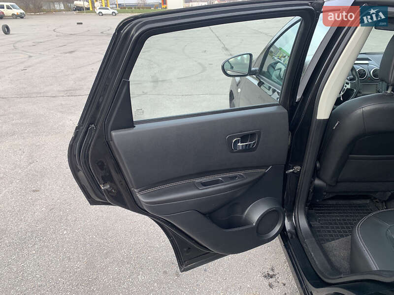 Внедорожник / Кроссовер Nissan Qashqai 2013 в Харькове