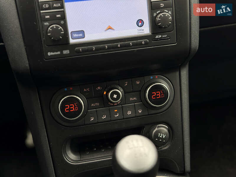 Внедорожник / Кроссовер Nissan Qashqai 2013 в Ивано-Франковске