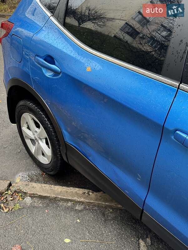 Внедорожник / Кроссовер Nissan Qashqai 2017 в Киеве