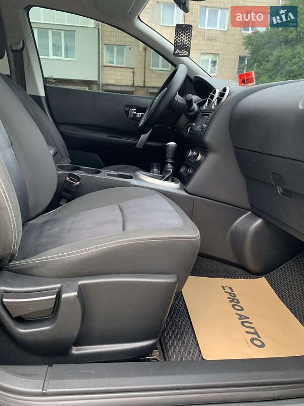 Позашляховик / Кросовер Nissan Qashqai 2012 в Коломиї