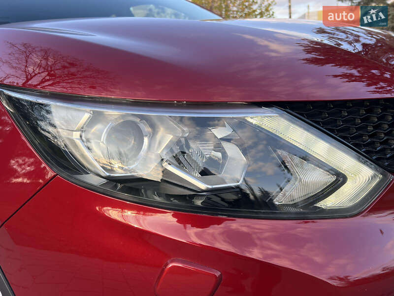 Позашляховик / Кросовер Nissan Qashqai 2016 в Вінниці