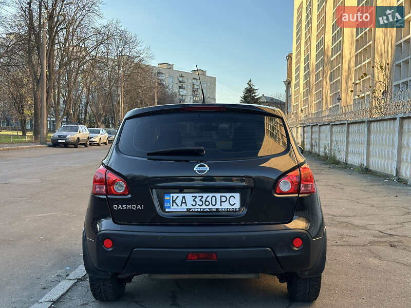Позашляховик / Кросовер Nissan Qashqai 2007 в Києві