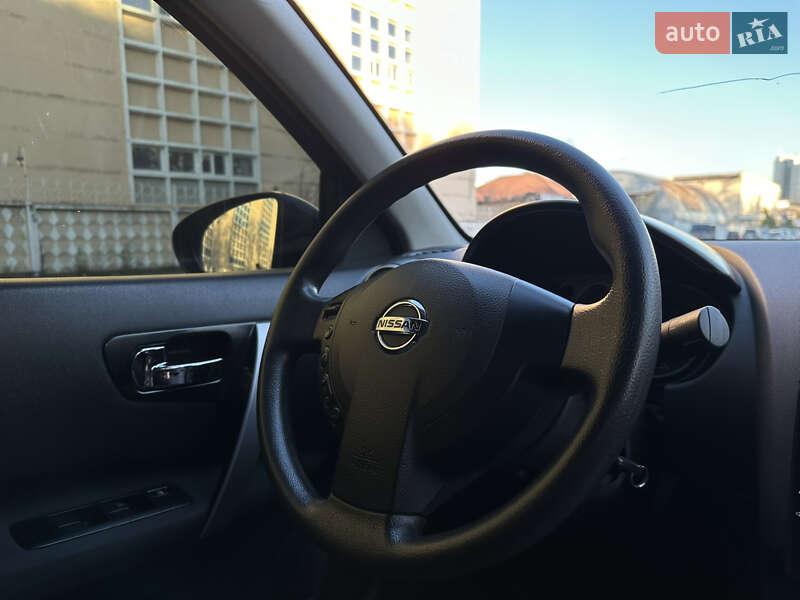 Позашляховик / Кросовер Nissan Qashqai 2007 в Києві