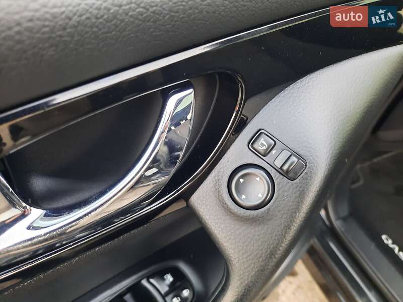 Позашляховик / Кросовер Nissan Qashqai 2015 в Полтаві фото 47 Позашляховик / Кросовер Nissan Qashqai 2015 в Полтаві