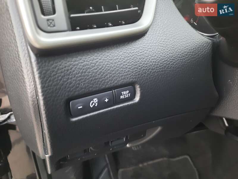 Позашляховик / Кросовер Nissan Qashqai 2015 в Полтаві фото 52 Позашляховик / Кросовер Nissan Qashqai 2015 в Полтаві