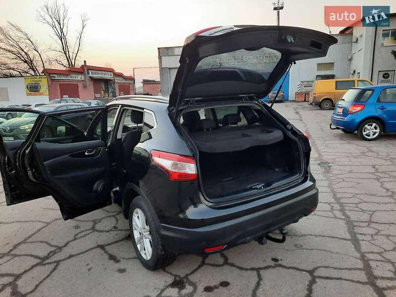 Позашляховик / Кросовер Nissan Qashqai 2015 в Полтаві фото 20 Позашляховик / Кросовер Nissan Qashqai 2015 в Полтаві