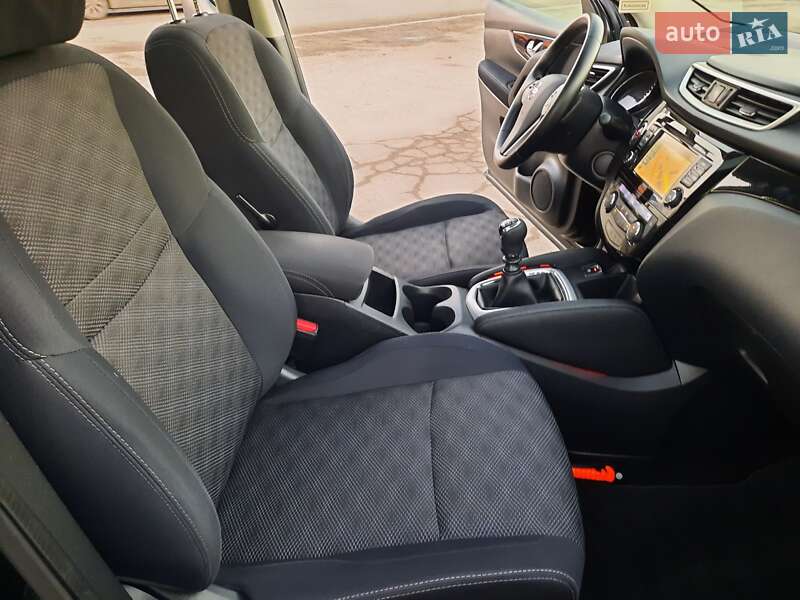 Позашляховик / Кросовер Nissan Qashqai 2015 в Полтаві фото 94 Позашляховик / Кросовер Nissan Qashqai 2015 в Полтаві