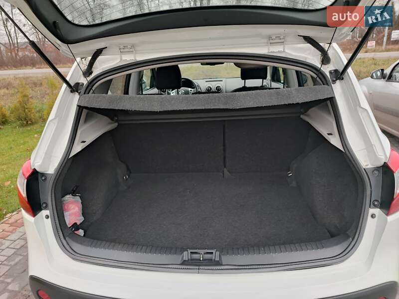 Позашляховик / Кросовер Nissan Qashqai 2013 в Вінниці