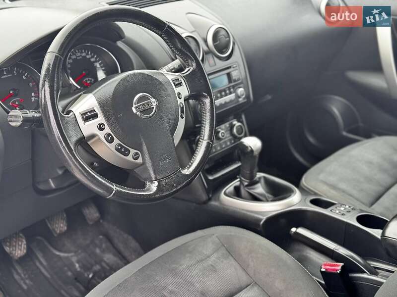 Внедорожник / Кроссовер Nissan Qashqai 2011 в Косове