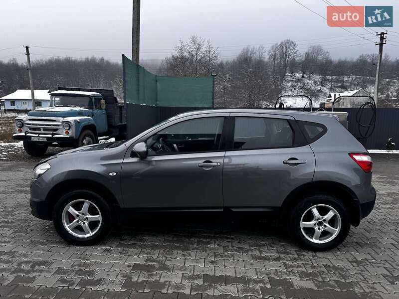 Внедорожник / Кроссовер Nissan Qashqai 2011 в Косове