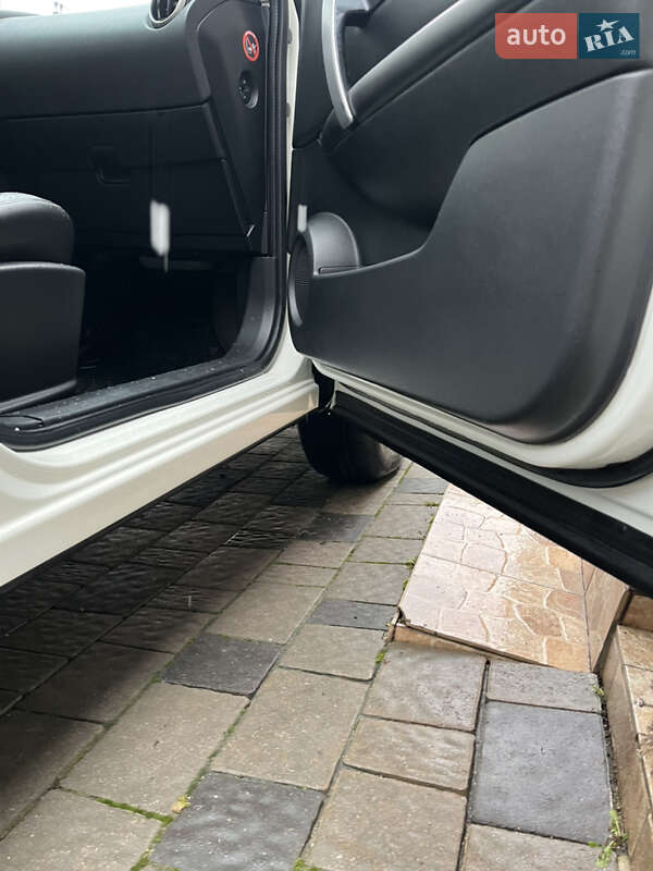 Внедорожник / Кроссовер Nissan Qashqai 2008 в Тернополе фото 21 Внедорожник / Кроссовер Nissan Qashqai 2008 в Тернополе