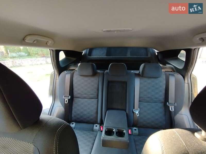 Позашляховик / Кросовер Nissan Qashqai 2015 в Львові