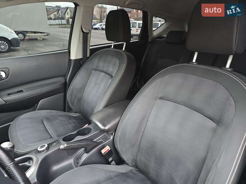 Внедорожник / Кроссовер Nissan Qashqai 2010 в Хмельницком