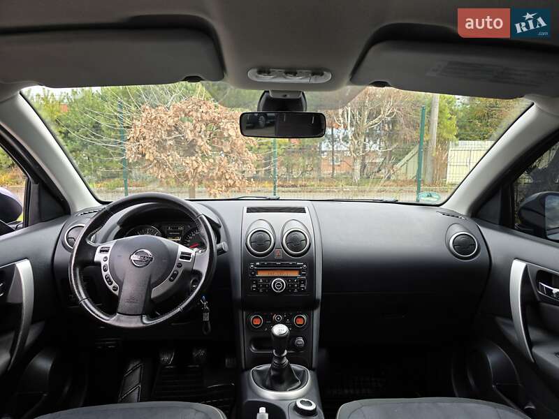 Внедорожник / Кроссовер Nissan Qashqai 2010 в Хмельницком