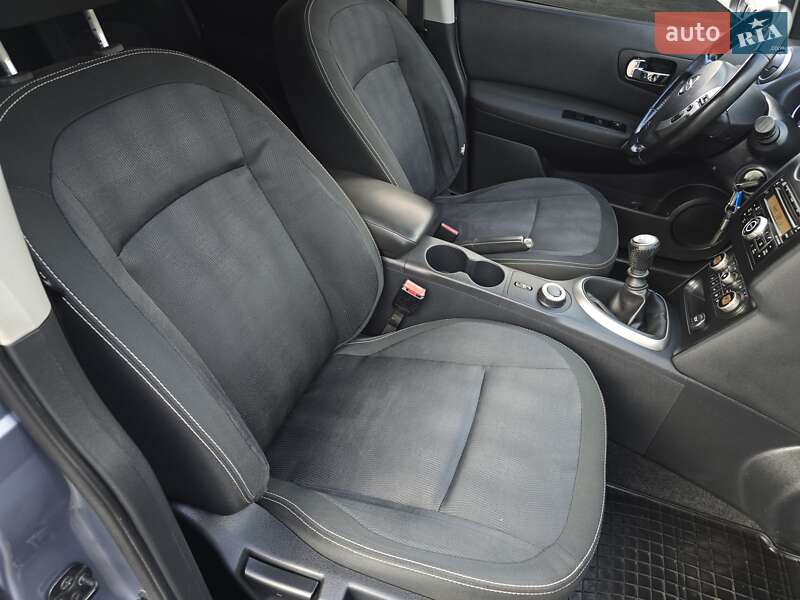 Внедорожник / Кроссовер Nissan Qashqai 2010 в Хмельницком