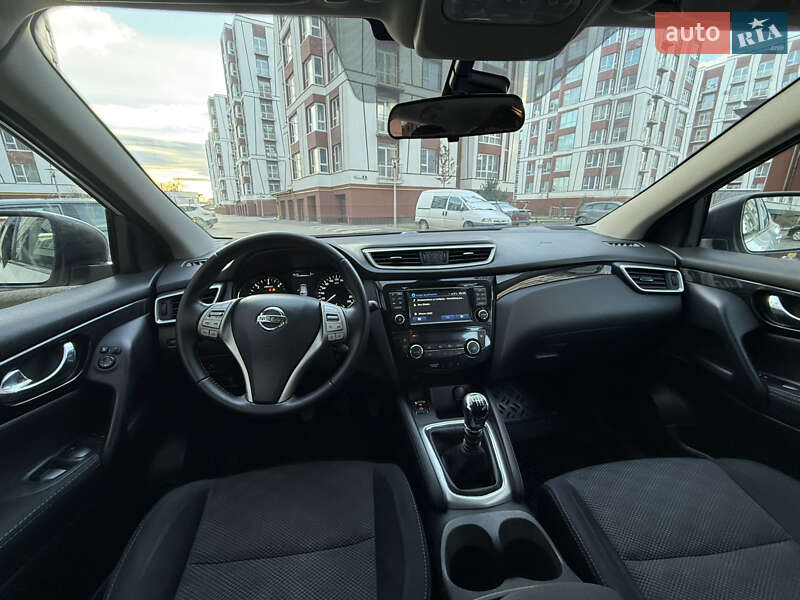 Внедорожник / Кроссовер Nissan Qashqai 2016 в Ивано-Франковске фото 3 Внедорожник / Кроссовер Nissan Qashqai 2016 в Ивано-Франковске