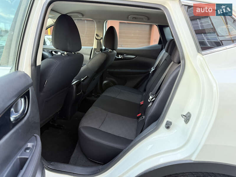 Внедорожник / Кроссовер Nissan Qashqai 2016 в Ивано-Франковске фото 5 Внедорожник / Кроссовер Nissan Qashqai 2016 в Ивано-Франковске