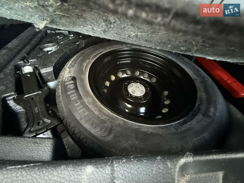 Внедорожник / Кроссовер Nissan Qashqai 2016 в Ивано-Франковске фото 40 Внедорожник / Кроссовер Nissan Qashqai 2016 в Ивано-Франковске