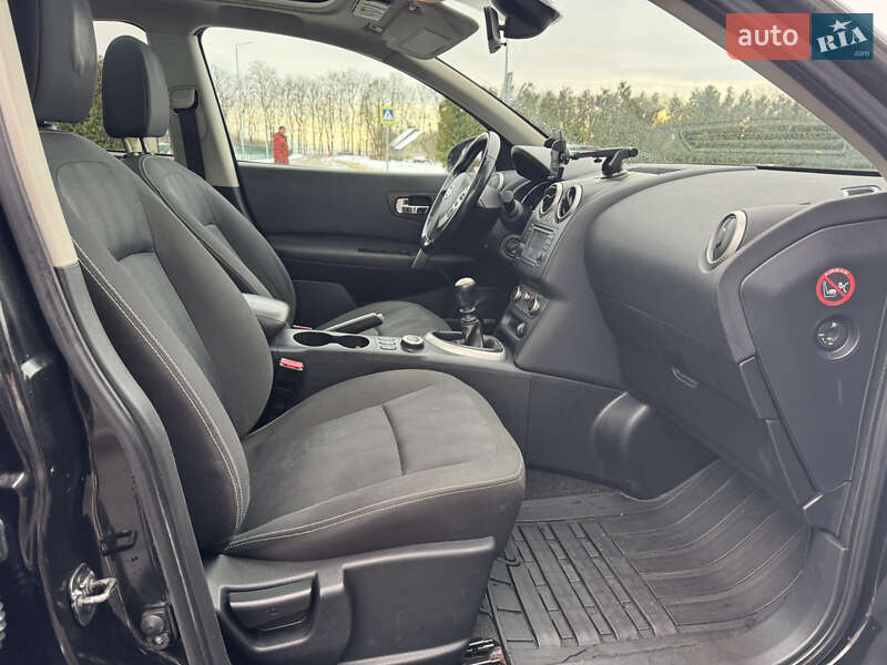 Позашляховик / Кросовер Nissan Qashqai 2011 в Львові