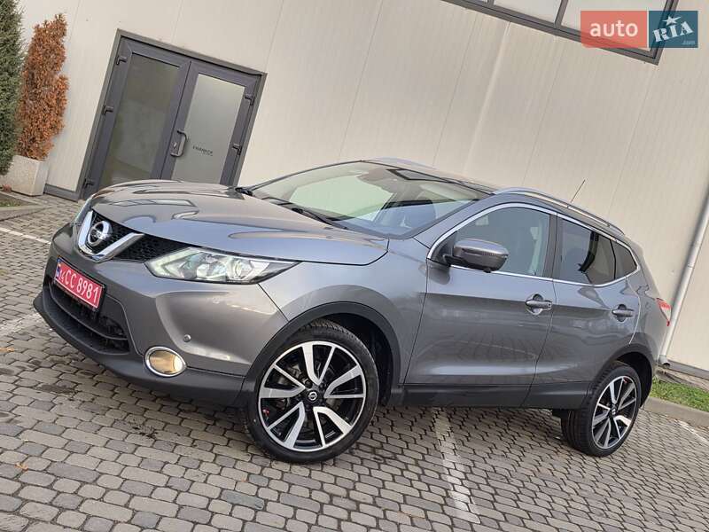 Внедорожник / Кроссовер Nissan Qashqai 2017 в Ивано-Франковске