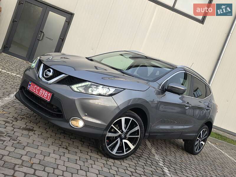 Внедорожник / Кроссовер Nissan Qashqai 2017 в Ивано-Франковске