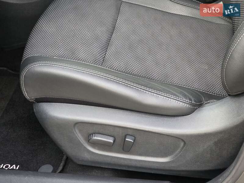 Внедорожник / Кроссовер Nissan Qashqai 2017 в Ивано-Франковске