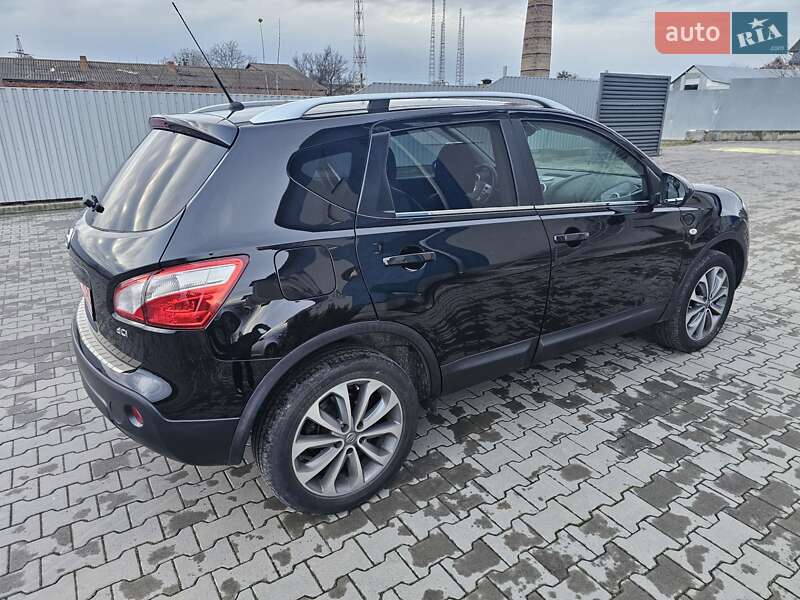 Позашляховик / Кросовер Nissan Qashqai 2012 в Рівному