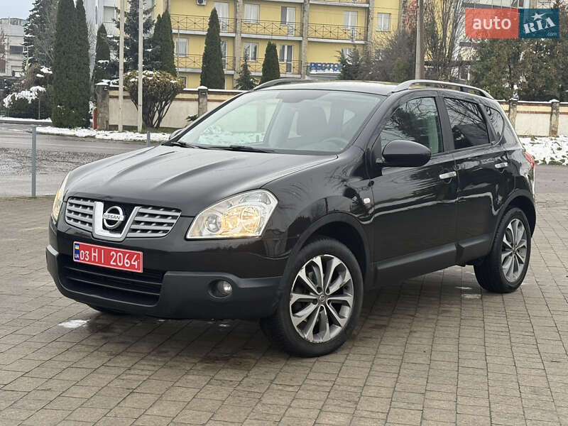 Позашляховик / Кросовер Nissan Qashqai 2009 в Львові