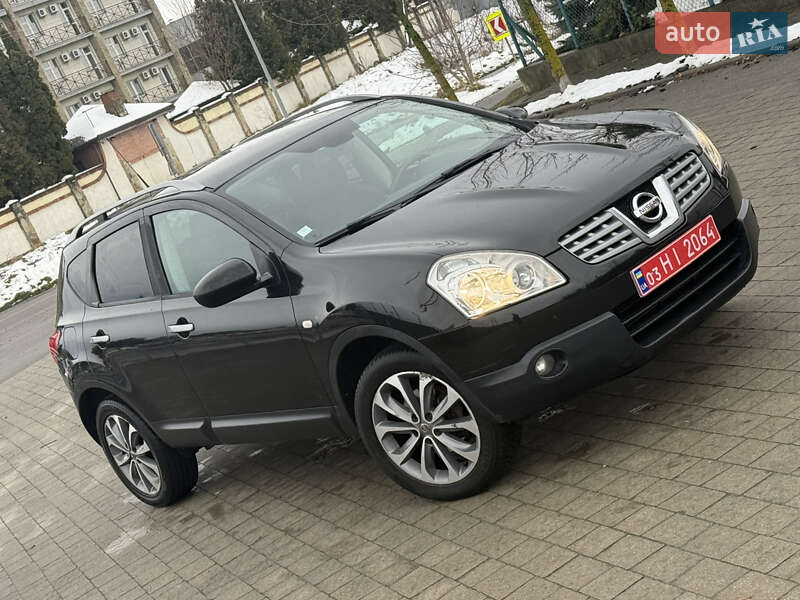 Позашляховик / Кросовер Nissan Qashqai 2009 в Львові