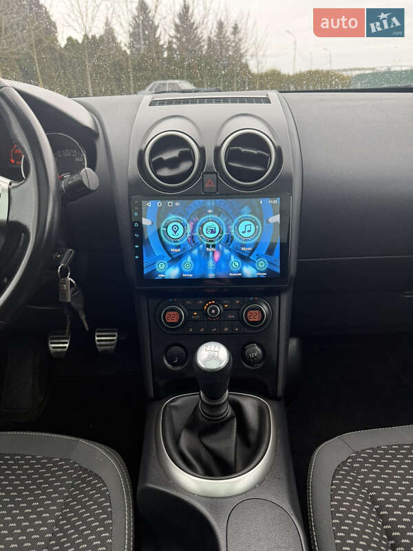 Позашляховик / Кросовер Nissan Qashqai 2009 в Львові