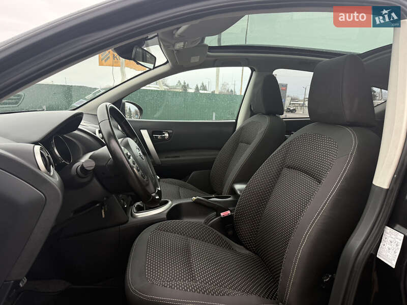 Позашляховик / Кросовер Nissan Qashqai 2009 в Львові