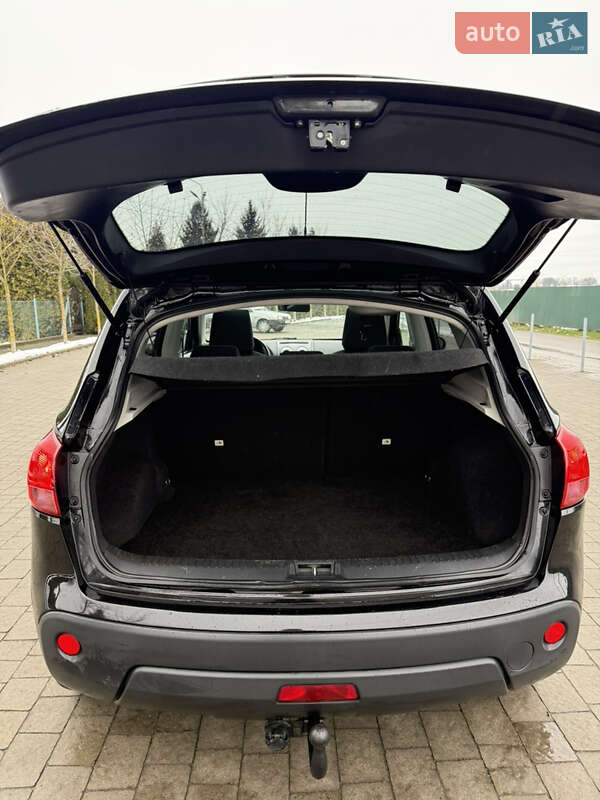 Позашляховик / Кросовер Nissan Qashqai 2009 в Львові