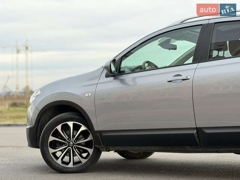 Внедорожник / Кроссовер Nissan Qashqai 2011 в Виннице