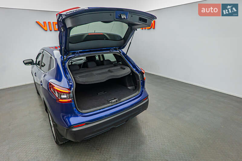 Внедорожник / Кроссовер Nissan Qashqai 2020 в Киеве