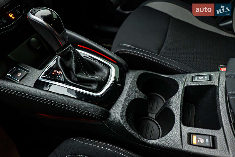 Внедорожник / Кроссовер Nissan Qashqai 2020 в Киеве