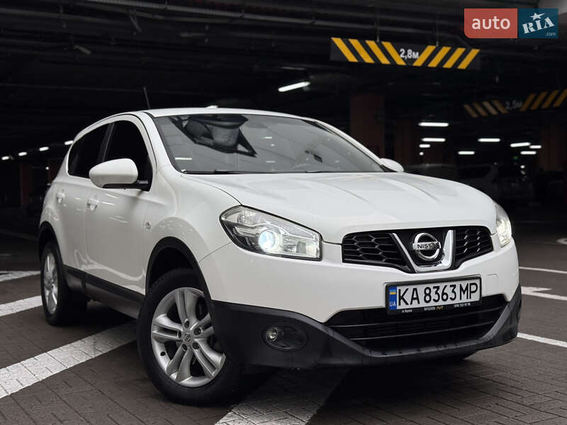Позашляховик / Кросовер Nissan Qashqai 2012 в Києві
