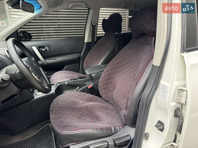 Позашляховик / Кросовер Nissan Qashqai 2012 в Києві