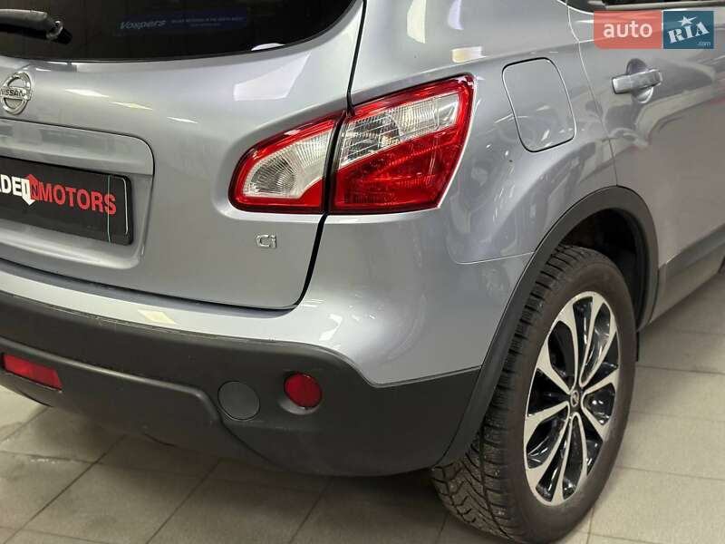 Внедорожник / Кроссовер Nissan Qashqai 2013 в Киеве