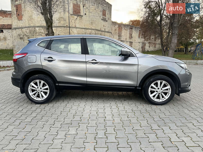 Внедорожник / Кроссовер Nissan Qashqai 2015 в Бережанах