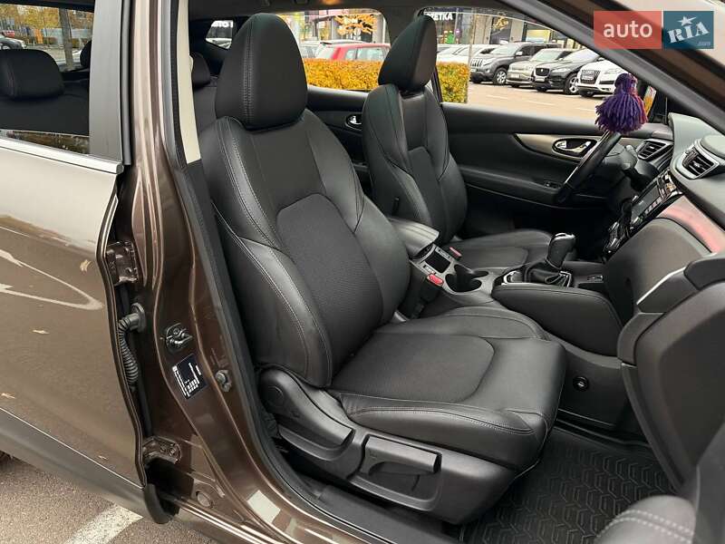 Внедорожник / Кроссовер Nissan Qashqai 2017 в Киеве