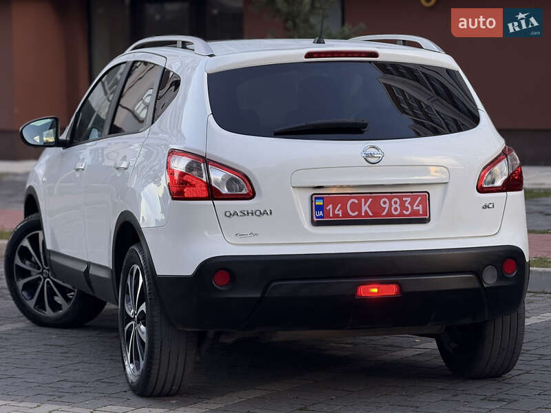Внедорожник / Кроссовер Nissan Qashqai 2012 в Ивано-Франковске