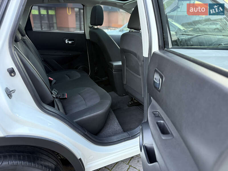 Внедорожник / Кроссовер Nissan Qashqai 2012 в Ивано-Франковске