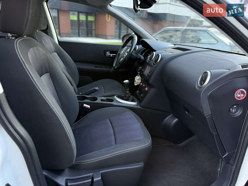 Внедорожник / Кроссовер Nissan Qashqai 2012 в Ивано-Франковске