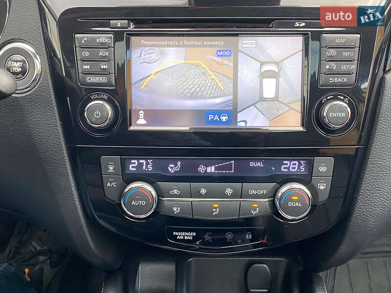 Внедорожник / Кроссовер Nissan Qashqai 2016 в Ровно