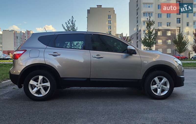 Внедорожник / Кроссовер Nissan Qashqai 2011 в Виннице
