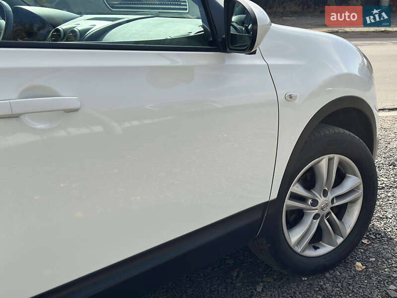 Внедорожник / Кроссовер Nissan Qashqai 2012 в Луцке