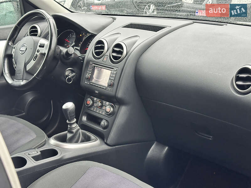 Внедорожник / Кроссовер Nissan Qashqai 2012 в Луцке