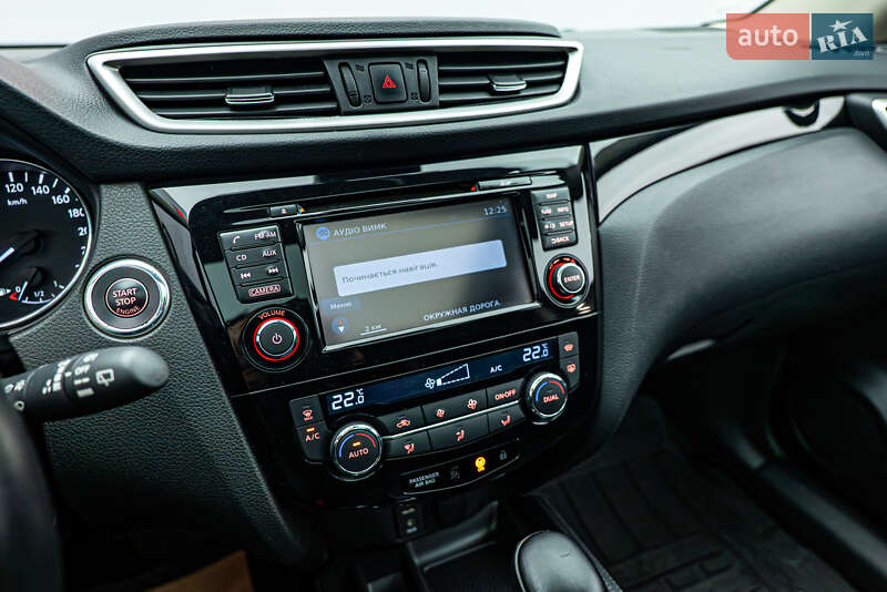 Внедорожник / Кроссовер Nissan Qashqai 2017 в Киеве