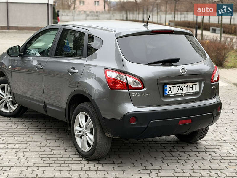 Позашляховик / Кросовер Nissan Qashqai 2011 в Івано-Франківську